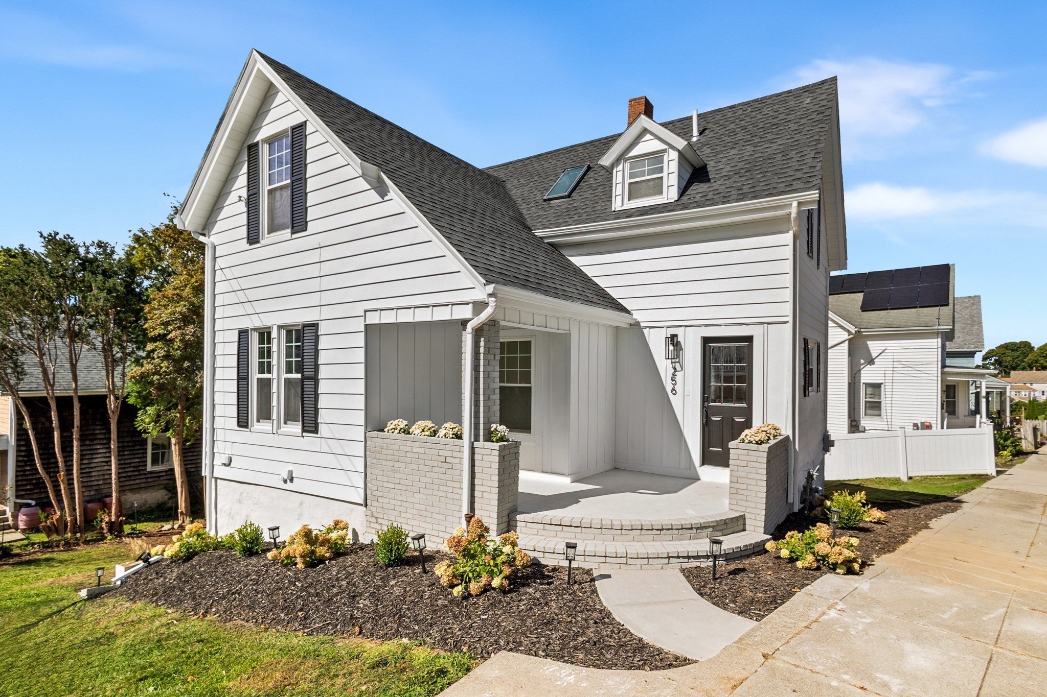 Photo of 256 Weetamoe St, Fall River, MA