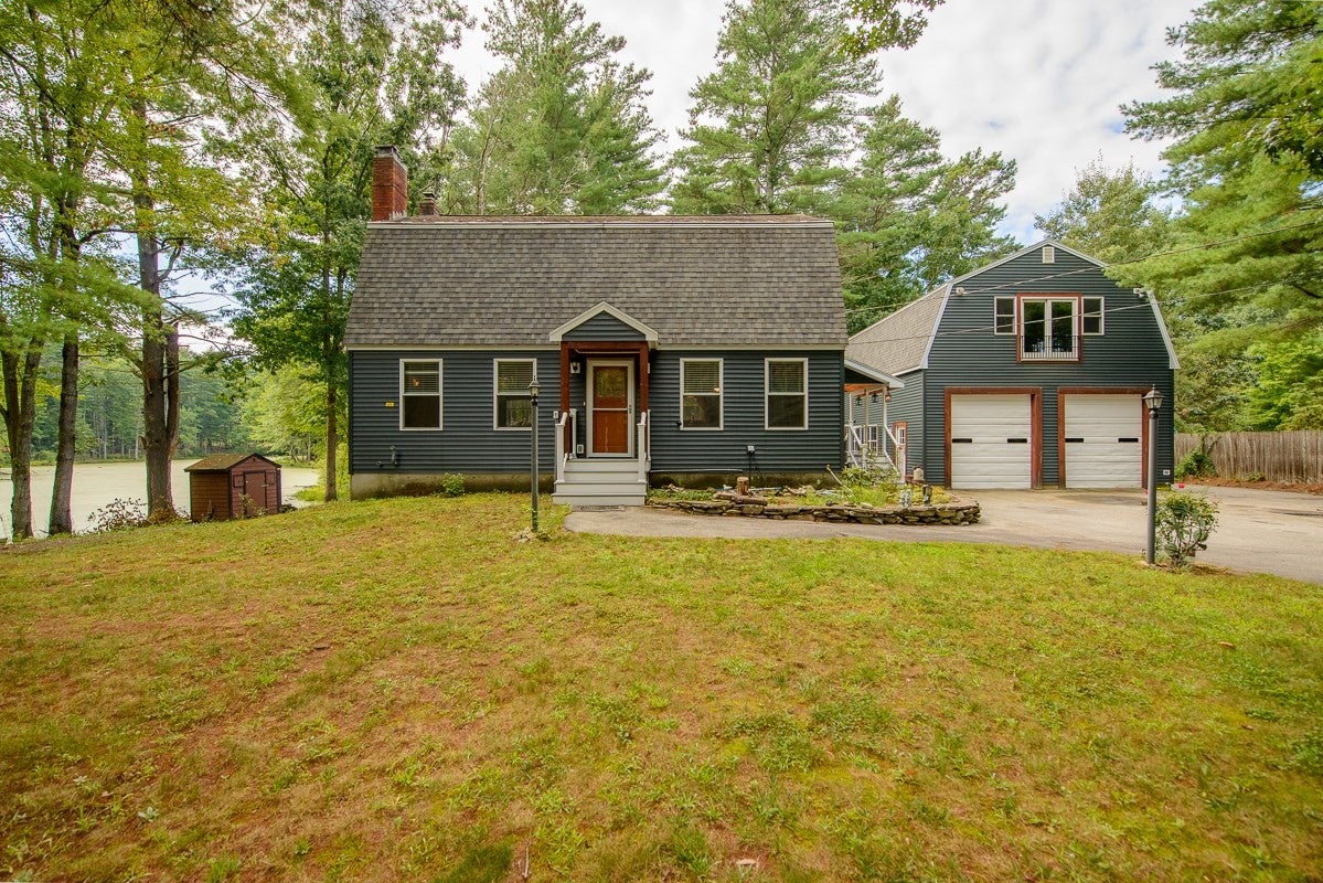 135 Lowell Rd, Pepperell, MA Photo #1