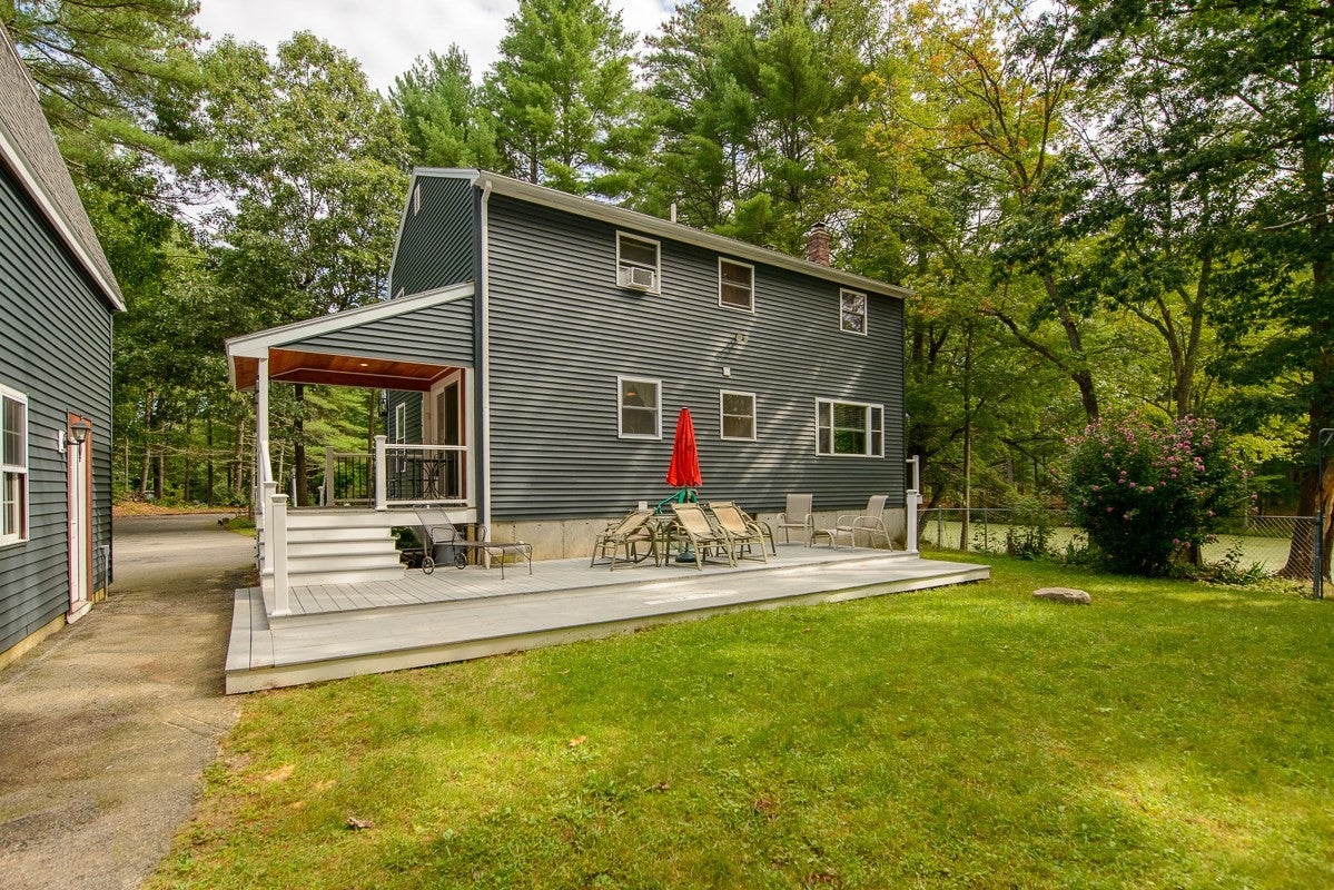 135 Lowell Rd, Pepperell, MA Photo #2