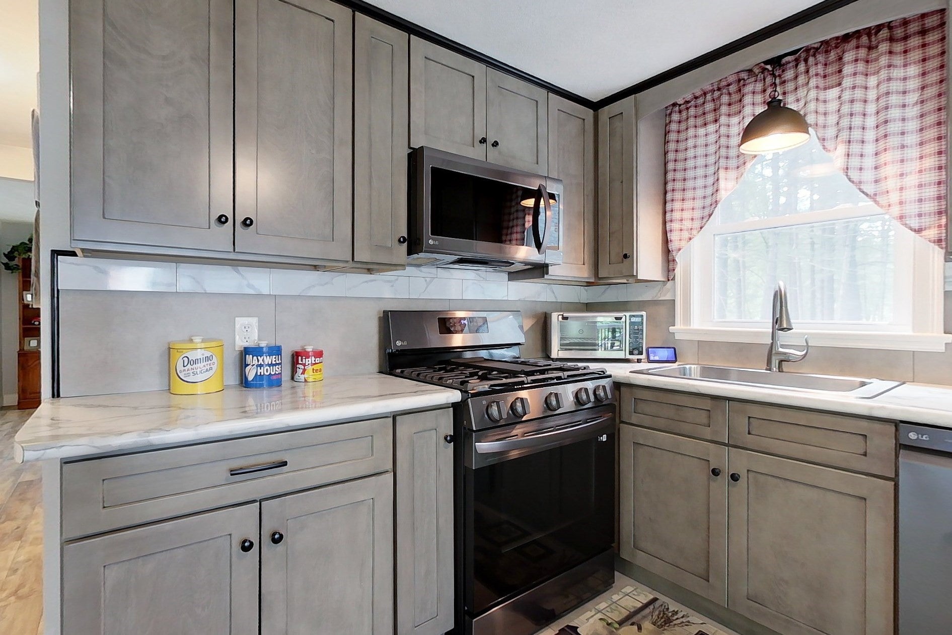135 Lowell Rd, Pepperell, MA Photo #4