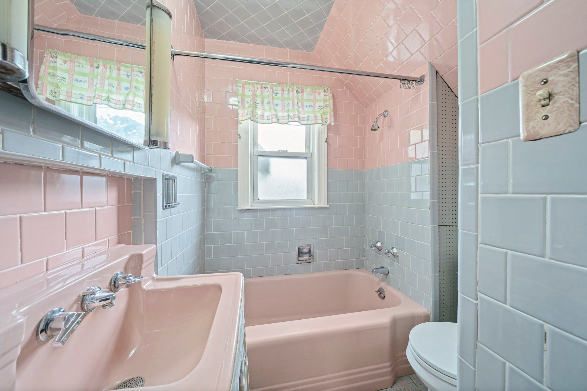 104 Fremont St, Somerville, MA Photo #17