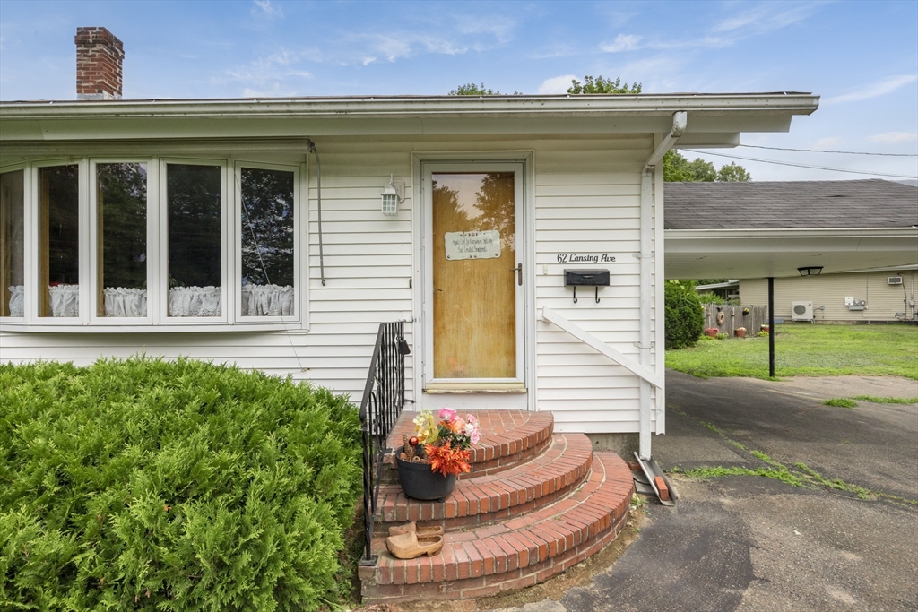 62 Lansing Ave