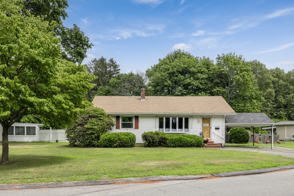 62 Lansing Ave