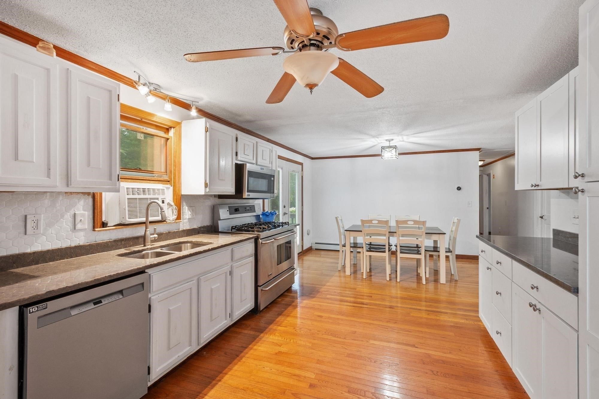 171 Birchcroft Rd, Leominster, MA, 171 Birchcroft Rd, Leominster, MA Photo #3