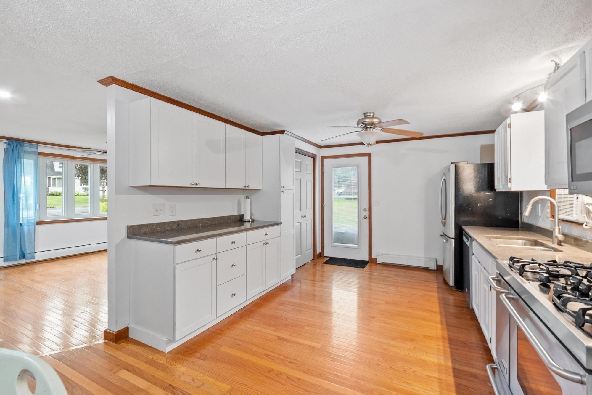 171 Birchcroft Rd, Leominster, MA, 171 Birchcroft Rd, Leominster, MA Photo #4
