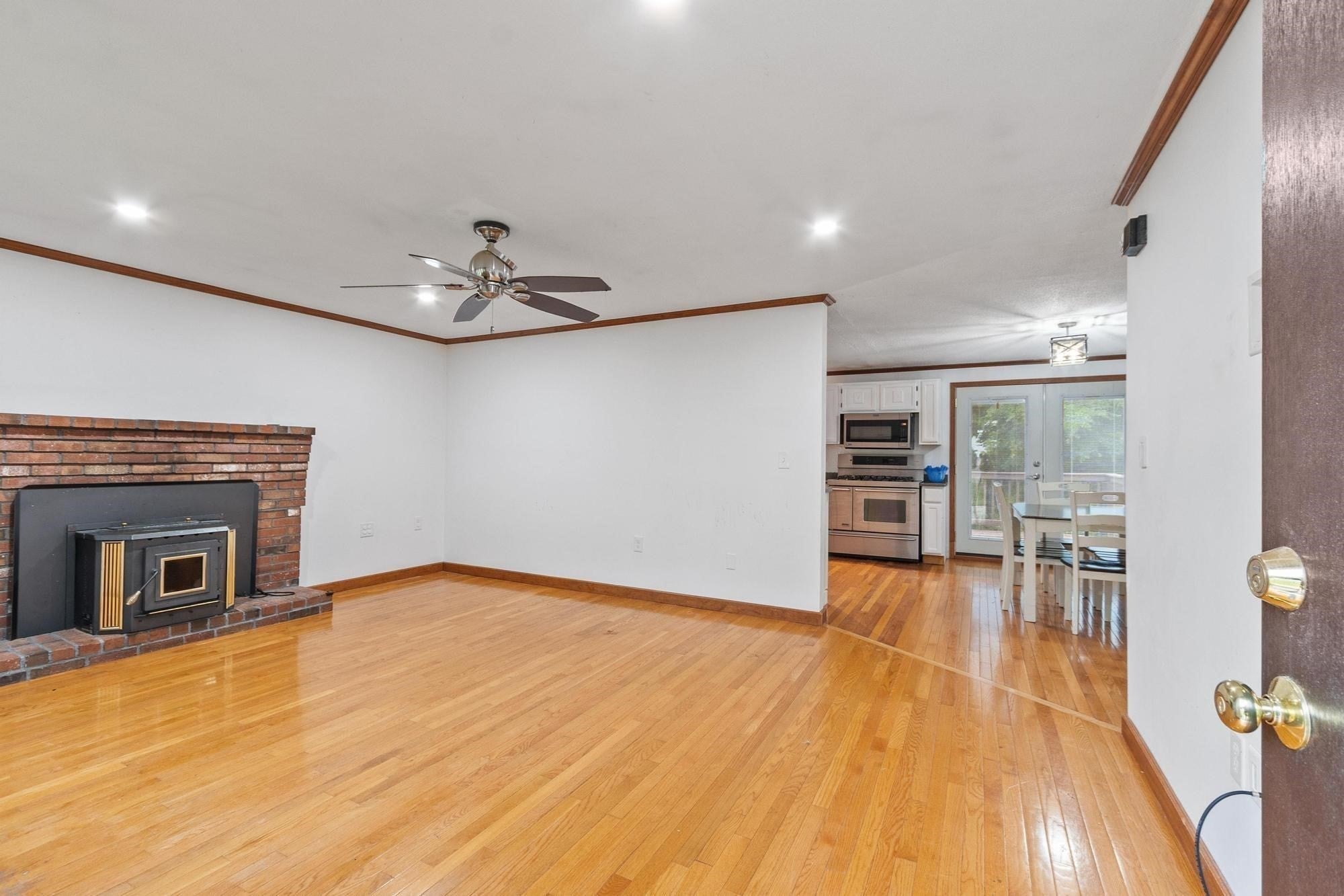 171 Birchcroft Rd, Leominster, MA, 171 Birchcroft Rd, Leominster, MA Photo #8