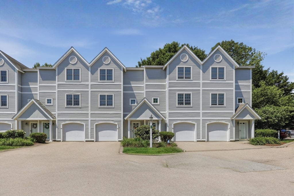 Photo of 140 Commonwealth Ave, North Attleboro, MA