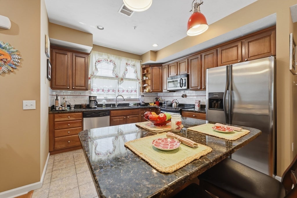 140 Commonwealth Ave #23, North Attleboro, MA, 140 Commonwealth Ave #23, North Attleboro, MA Photo #12