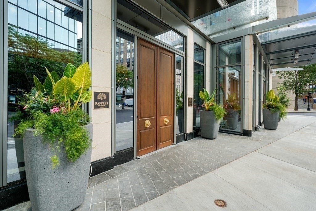 Boston, Massachusetts 02116, United States, 1 Bedroom Bedrooms, ,2 BathroomsBathrooms,Residential,Active,81292