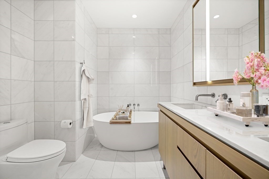 Boston, Massachusetts 02116, United States, 1 Bedroom Bedrooms, ,2 BathroomsBathrooms,Residential,Active,81292