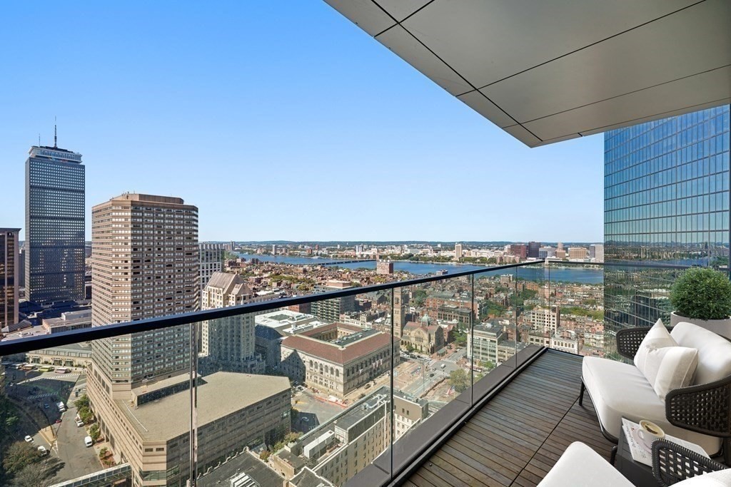 Boston, Massachusetts 02116, United States, 1 Bedroom Bedrooms, ,2 BathroomsBathrooms,Residential,Active,81292