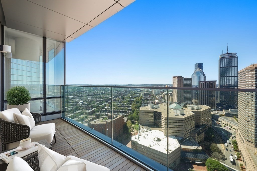 Boston, Massachusetts 02116, United States, 1 Bedroom Bedrooms, ,2 BathroomsBathrooms,Residential,Active,81292