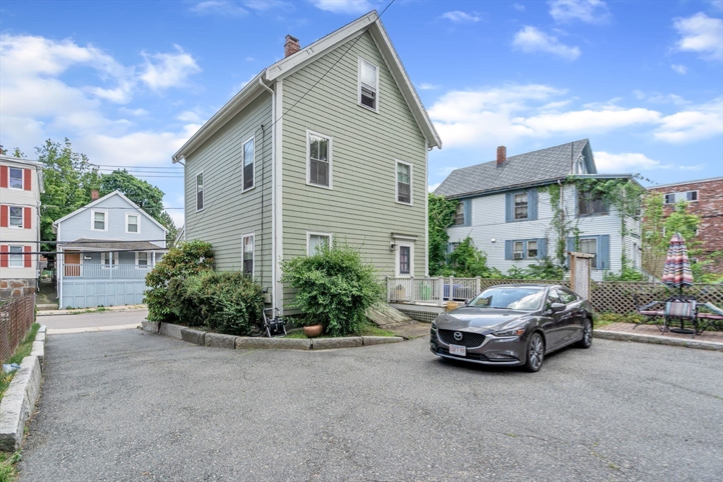 114 Wrentham St 1