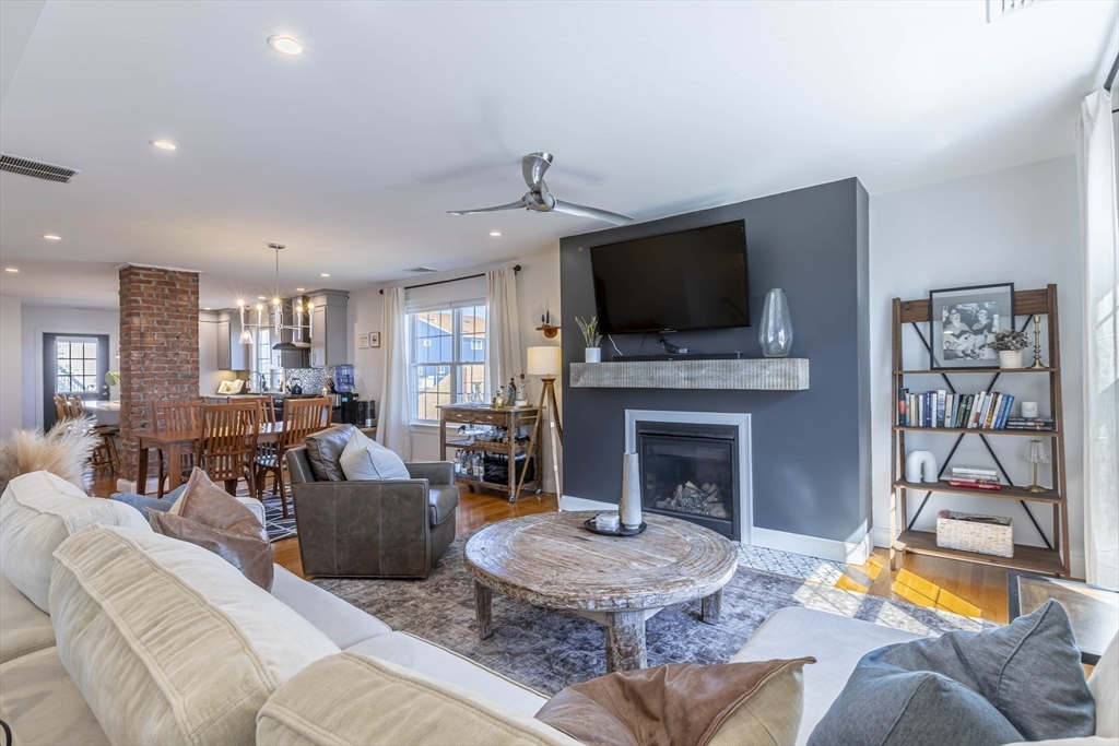 26 Shirley St B