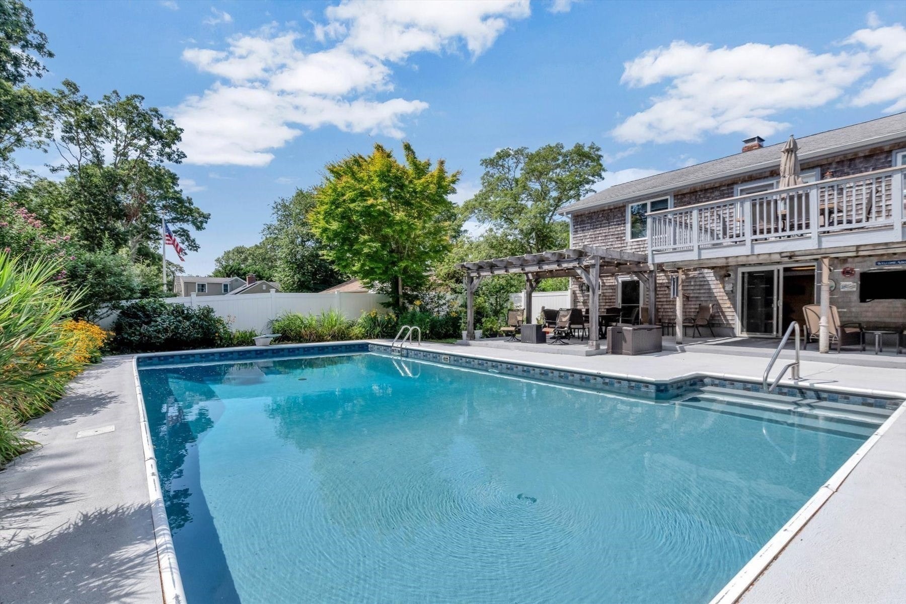 66 Sheaffer Rd, Barnstable, MA Photo #1