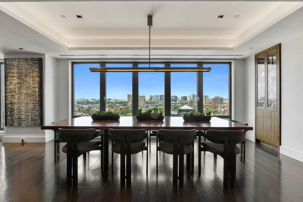 776 Boylston E11A