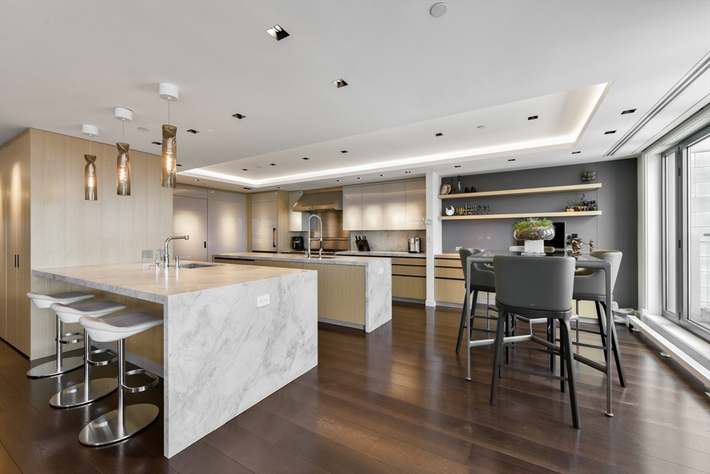 776 Boylston E11A