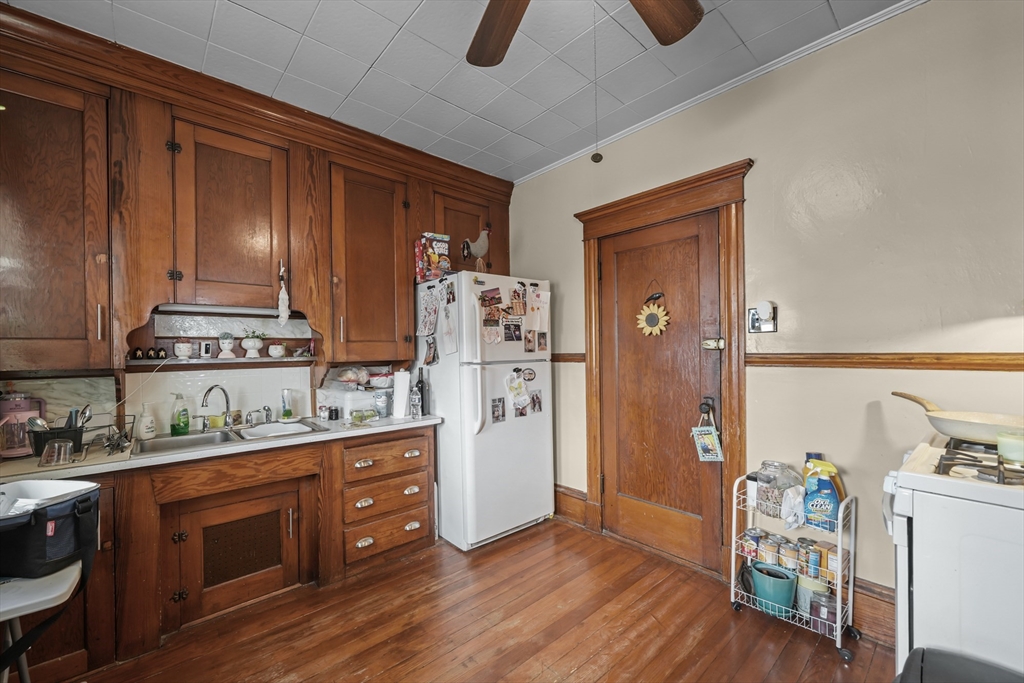 110-112 Mount Vernon St