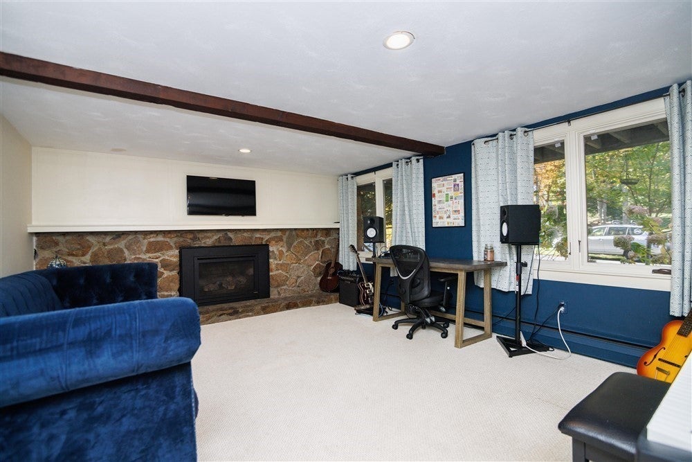12 Overledge Rd, Manchester, MA, 12 Overledge Rd, Manchester, MA Photo #16