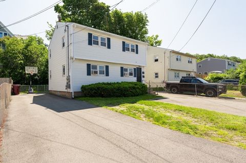 258-260 Pleasant St Lowell MA 01852