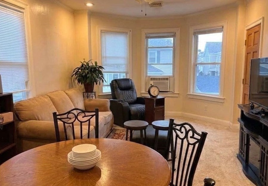 507 Elm St, New Bedford, MA Photo #10