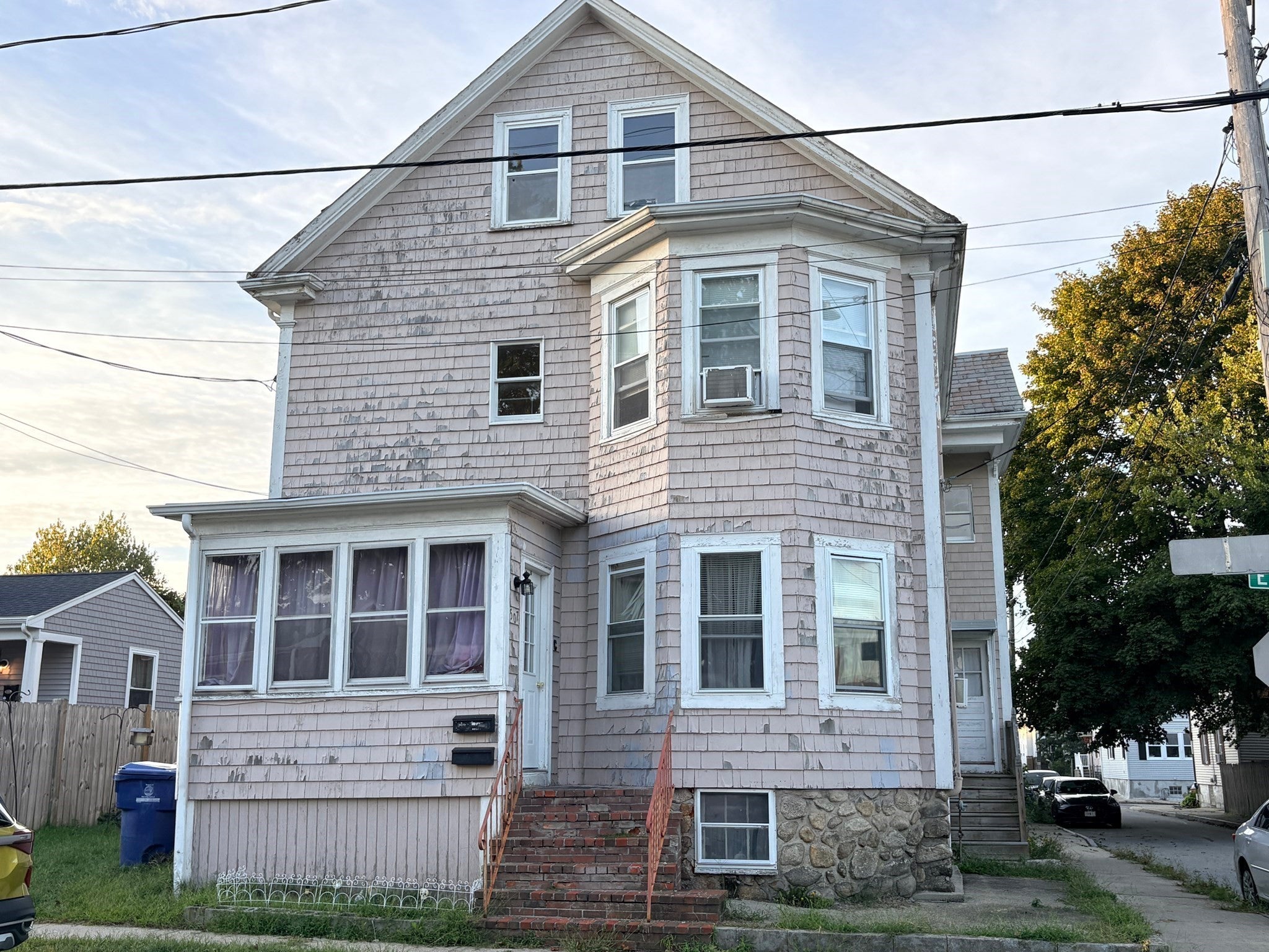 507 Elm St, New Bedford, MA Photo #1