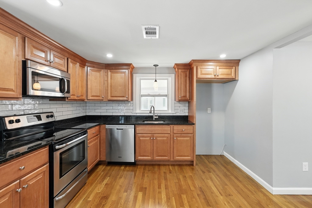 33 Park Rd