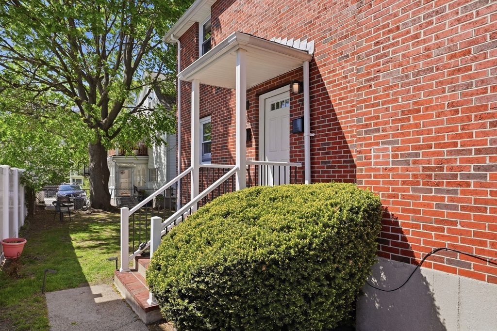 7-9 Sparkill St