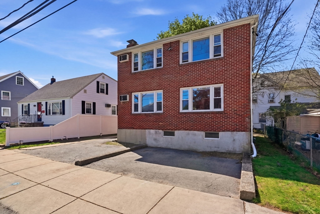 7-9 Sparkill St