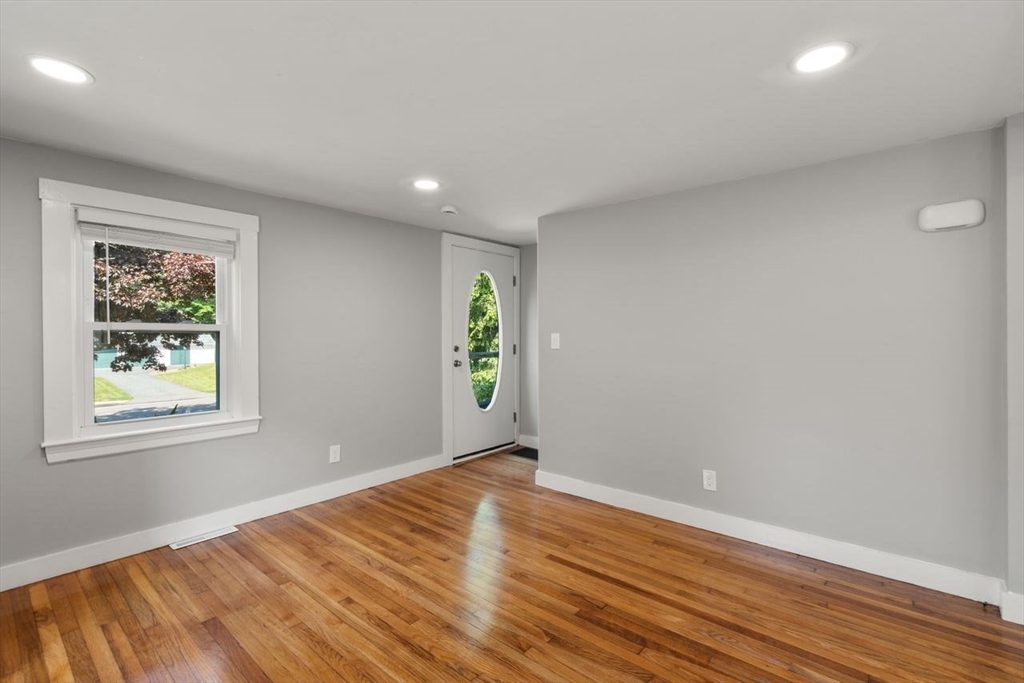 102 Turnpike St
