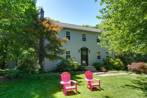Photo of 11 Chickadee Dr, Norfolk, MA 02056 (MLS # 73534333)