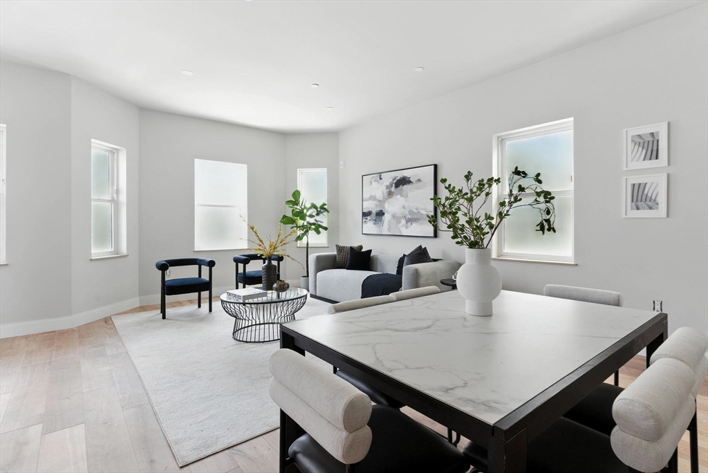 34 Woodford St 2