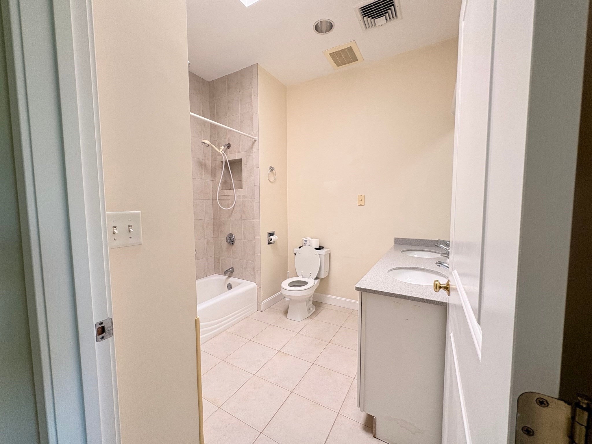 185 High St #303, Brookline, MA, 185 High St #303, Brookline, MA Photo #15