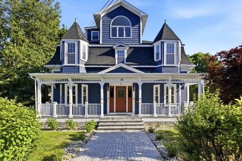 Photo of 10 Washington Park #1RIGHT, Newton, MA 02460 (MLS # 73534111)