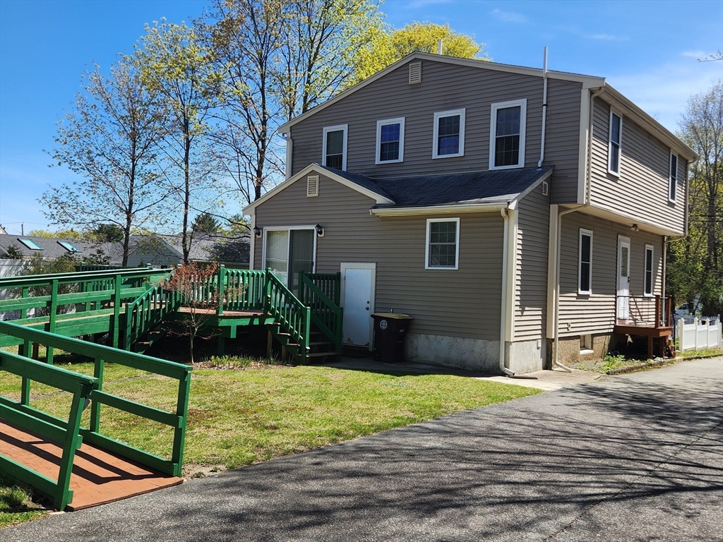 138 Lakehurst Ave