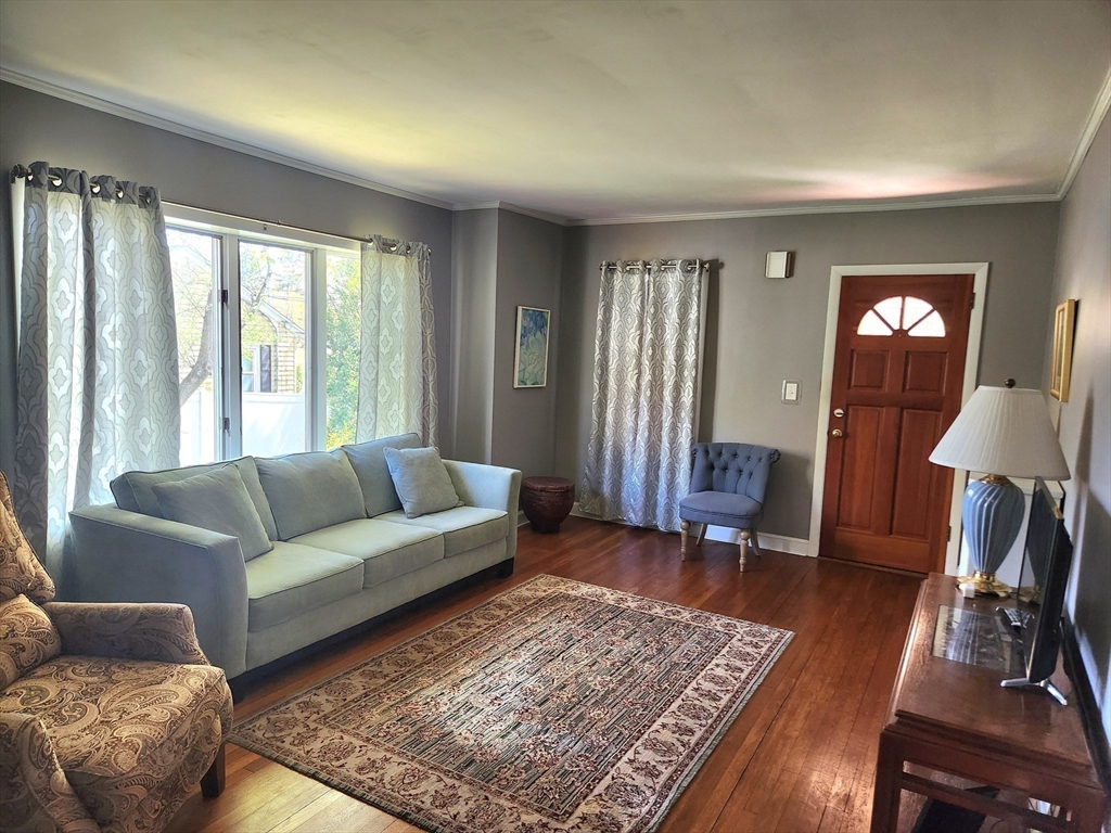 138 Lakehurst Ave