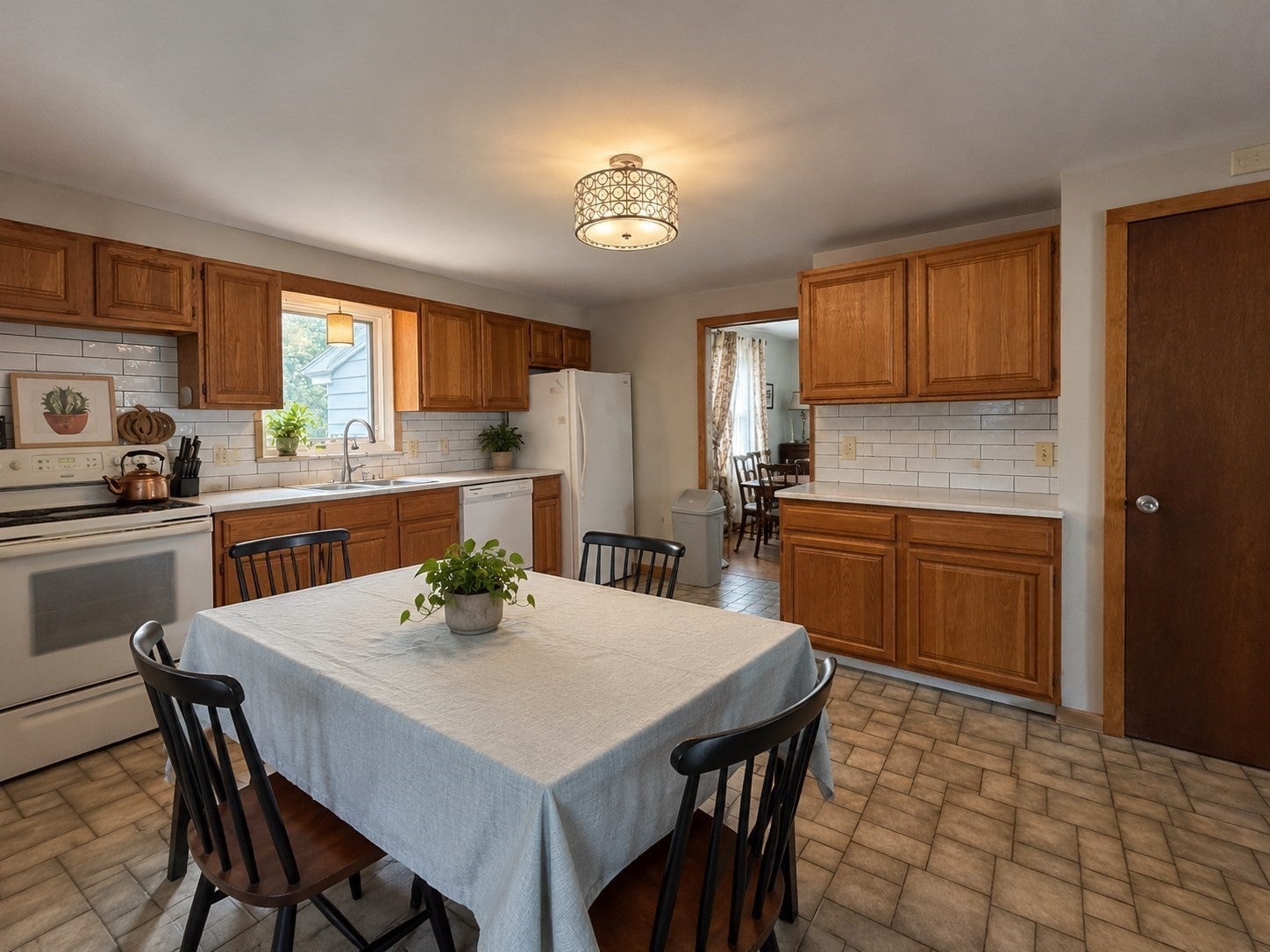18 Primrose Dr