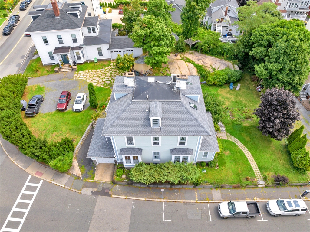 47 Pleasant Street 2