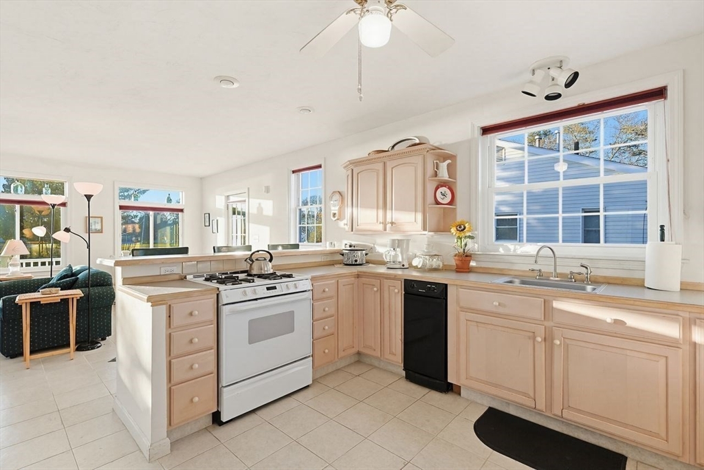 9 River Terrace