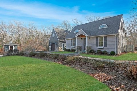 26 Sea Glen Road Oak Bluffs MA 02557