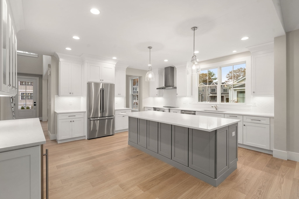 21 Country Farm Rd 21