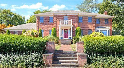 93 Brewster Dr Norwood MA 02062