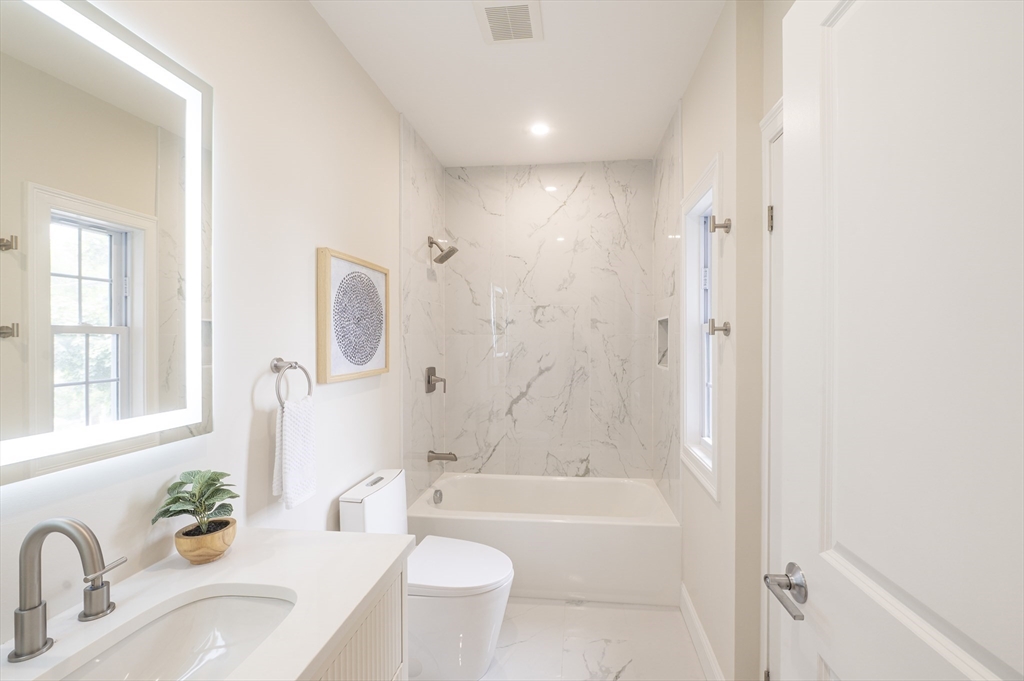 35 Jewett St #, Newton, MA Photo #9
