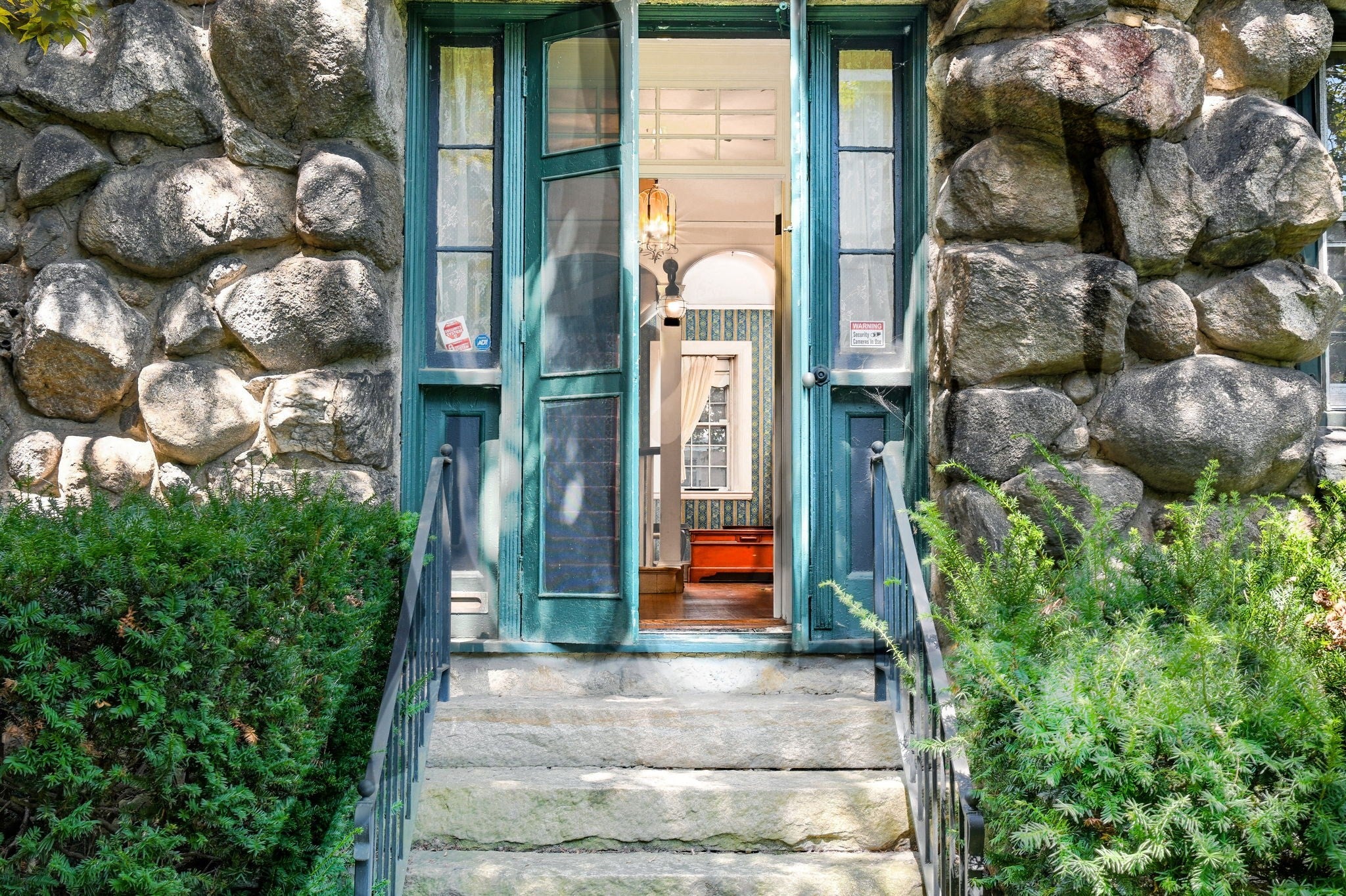 30 Arnold Place, New Bedford, MA, 30 Arnold Place, New Bedford, MA Photo #2
