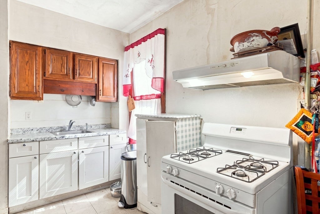 427 Broadway, Lynn, MA, 427 Broadway, Lynn, MA Photo #9