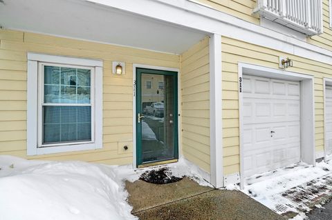 Photo of 311 Gazebo Cir #311, Reading, MA 01867 (MLS # 73472456)