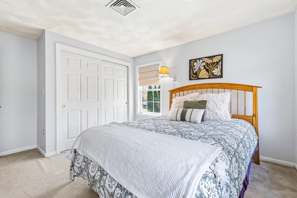 1 Tallowood Ln, Amesbury, MA Photo #31