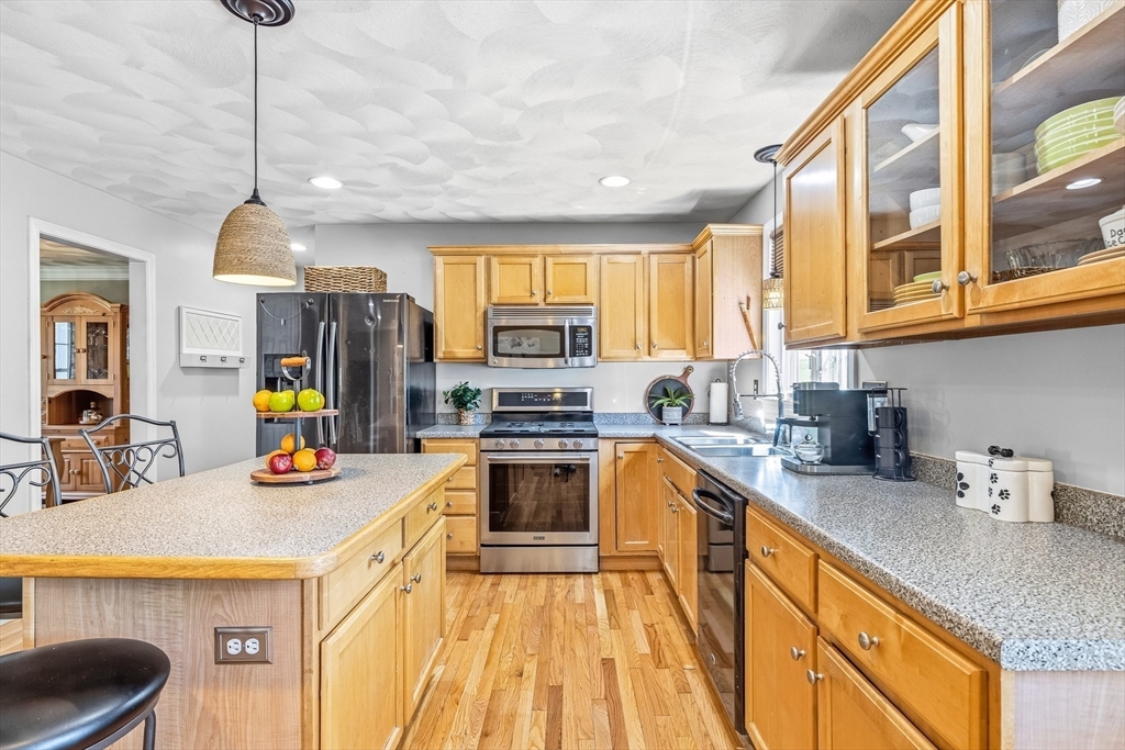 1 Tallowood Ln