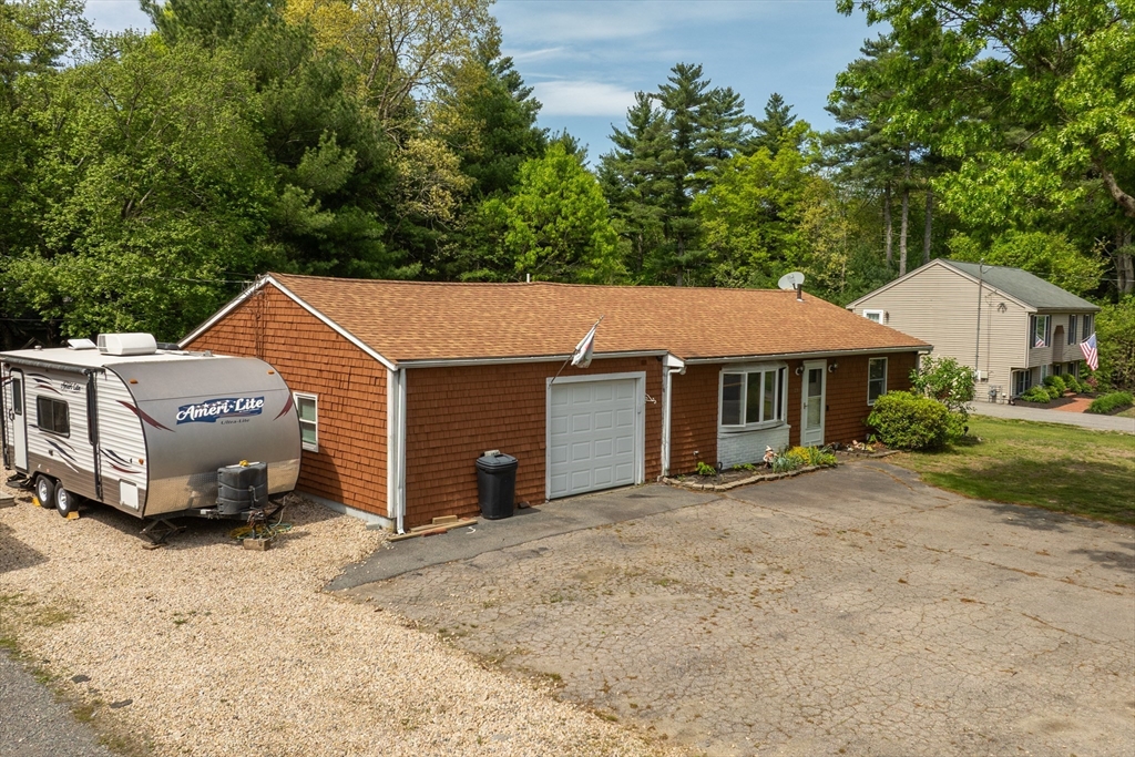 29 Anderson Ave