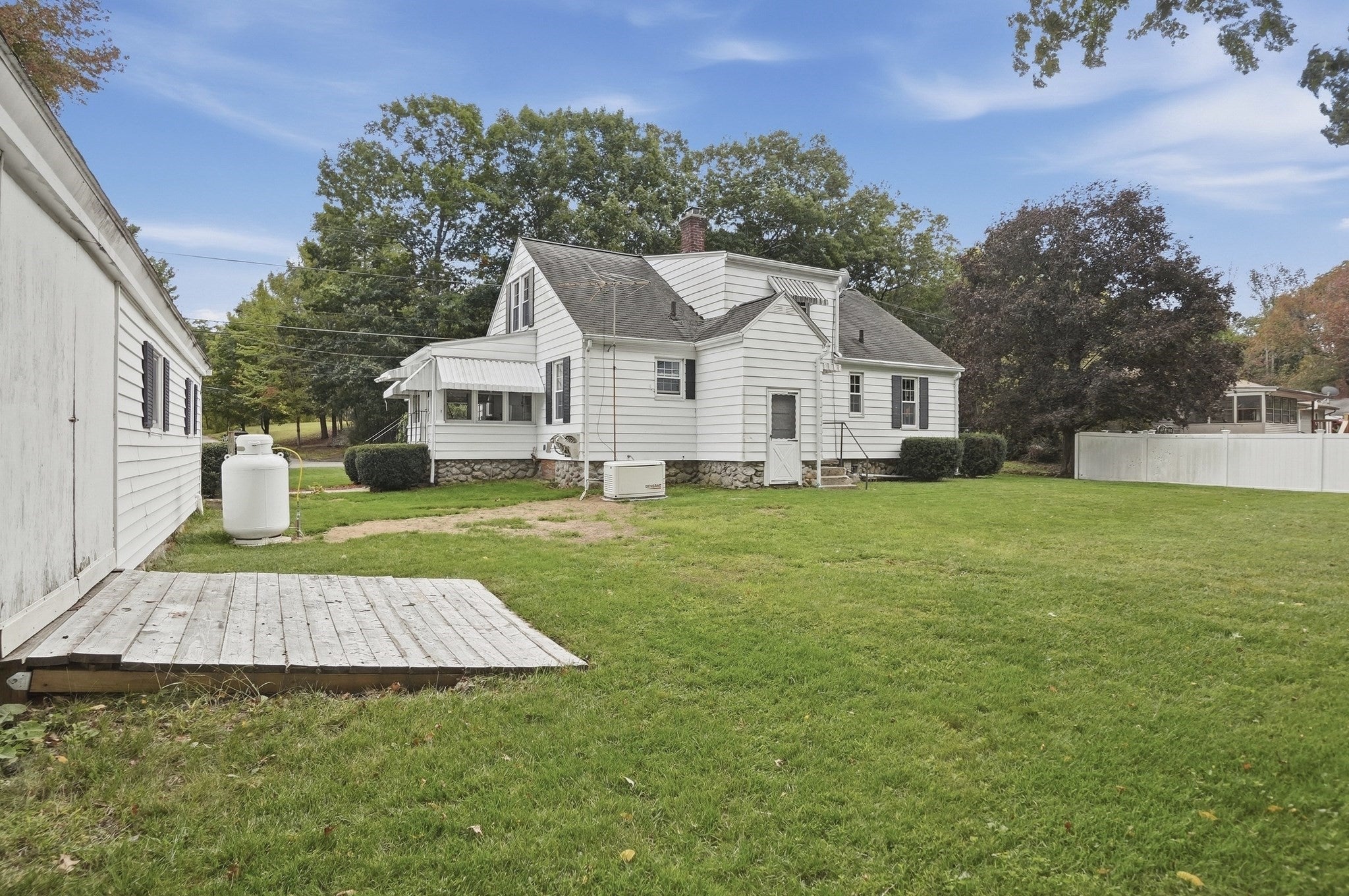 416 Rochdale St, Auburn, MA, 416 Rochdale St, Auburn, MA Photo #9